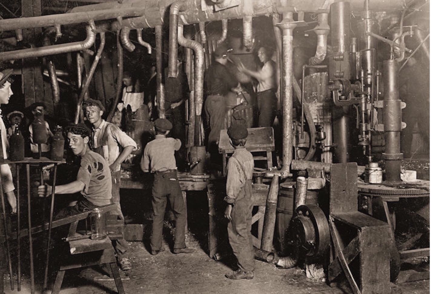 Office Technology Revolution: How Innovations Transformed Workplace Employment During the Gilded Age